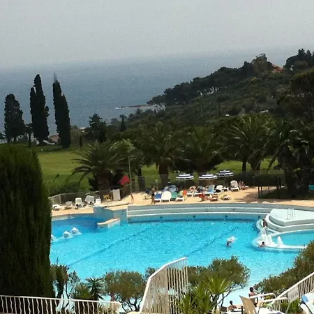 Allee Du Golf Apartamento *